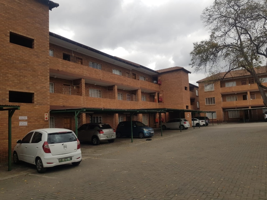 1 Bedroom Property for Sale in Rustenburg Central North West